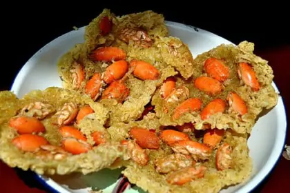 rempeyek yutuk