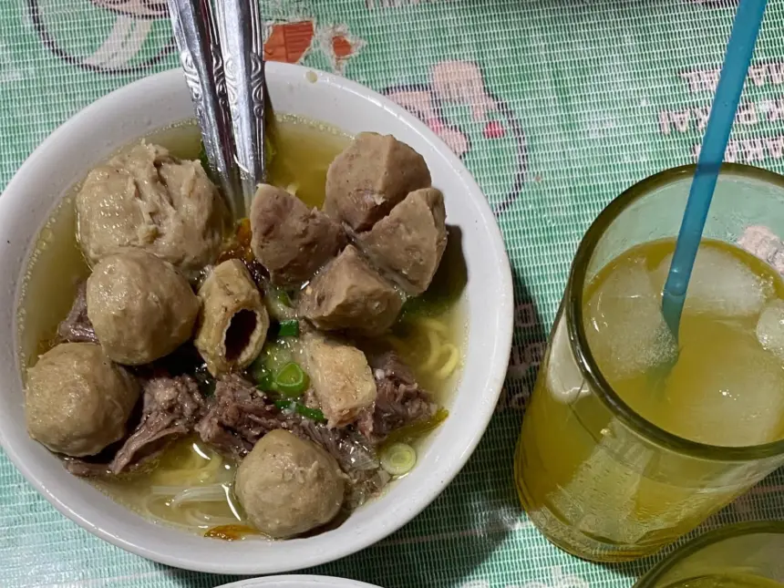 Semangkuk Bakso di Sami Asih, yang jadi favorit warga lokal sejak 1974 silam. (Foto: Dok SB)