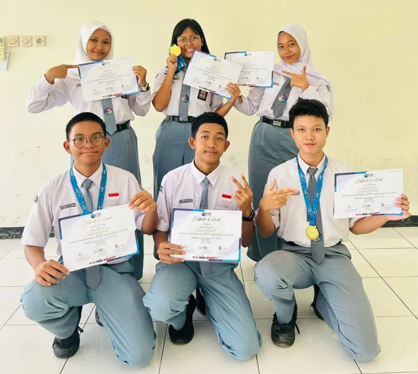 Brekecek cilacap inovasi limbahh ikan sman 2 cilacap