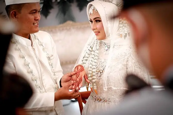 Islam larang nikah beda agama