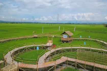 Kawisata emji mernek jenek maos cilacap
