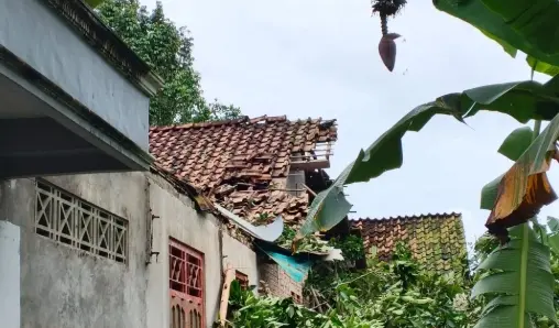 hujan deras