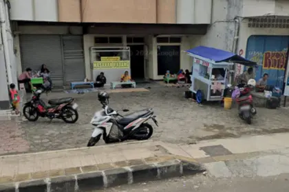 Kuliner legend di Cilacap, Mie Ayam Pak Yanto dengan harga hanya Rp5.000. (Foto: Tangkapan layar Google Maps)