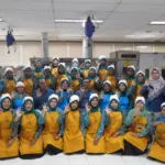 Pelatihan boga bagi kader PKK, termasuk membuat kue persiapan lebaran. (Pemkab Cilacap).