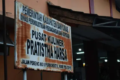 Pratisha Harsa pasar pereng