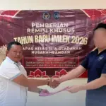 Warga Binaan Lapas Gladakan Nusakambangan terima remisi khusus Hari Raya Imlek. (Ditjenpas Jateng).