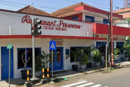 Restoran Sien Hieng jadi spot Chinese Food favorit Chindo di Cilacap dan sekitarnya sejak 1940. (Foto: Tangkapan layar Google Maps)