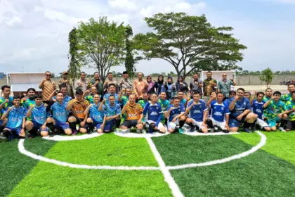 SMK Boedi Oetomo Cilacap resmikan Lapangan Mini Soccer standar nasional pertama di sekolah di Cilacap. (Tri Aji).
