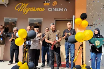 SMK Migas Muhammadiyah Cilacap melaunching bioskop MigasMu Cinema. (Tri Aji).