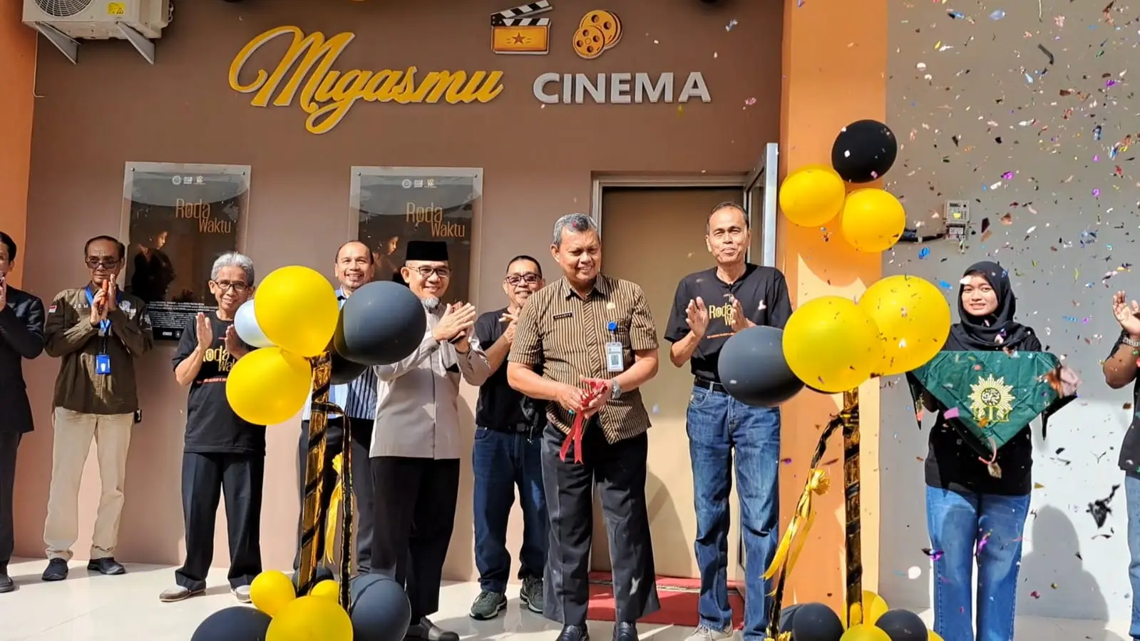 SMK Migas Muhammadiyah Cilacap melaunching bioskop MigasMu Cinema. (Tri Aji).