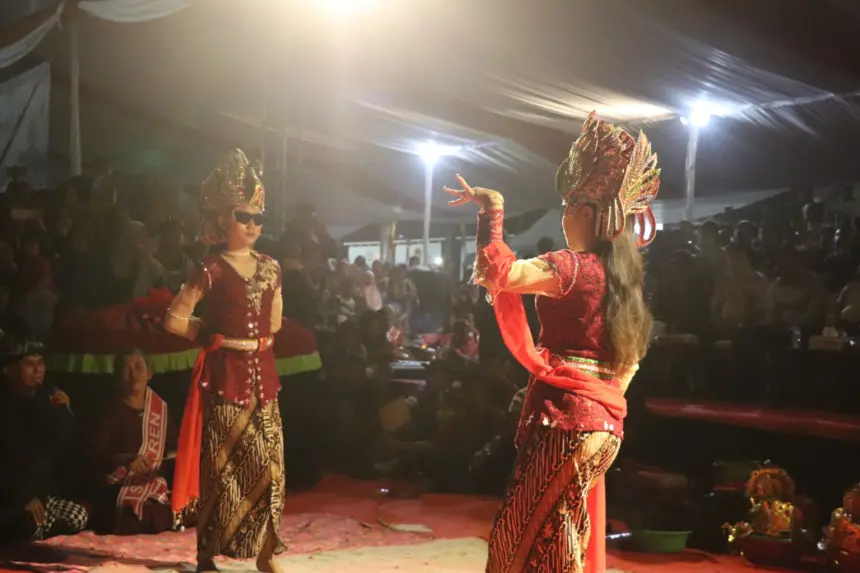 Tari sintren cilacap
