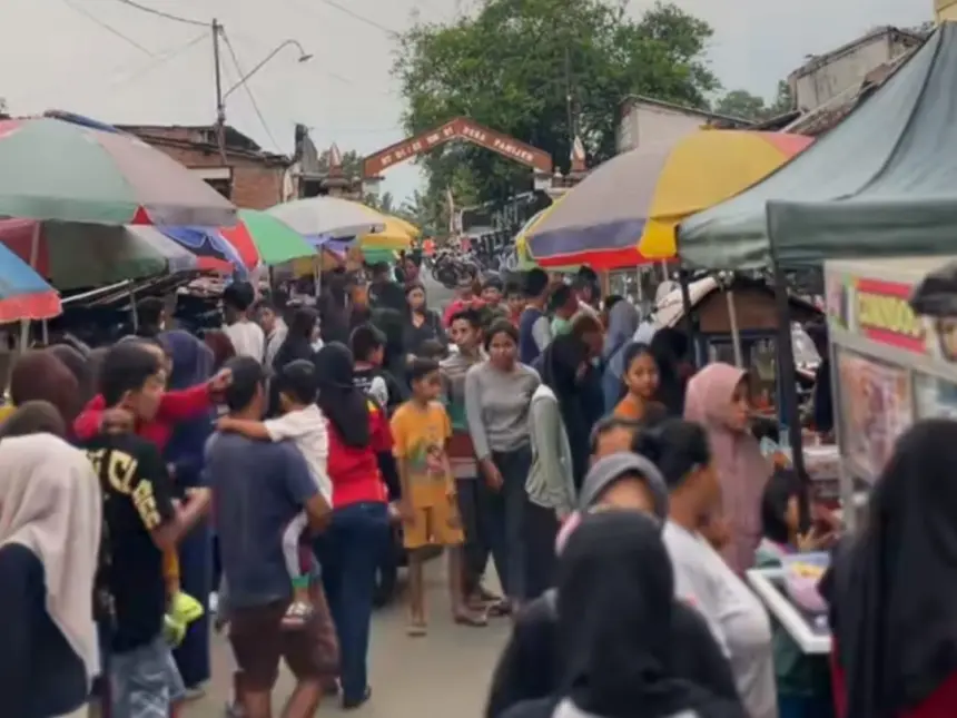 War takjil baturraden