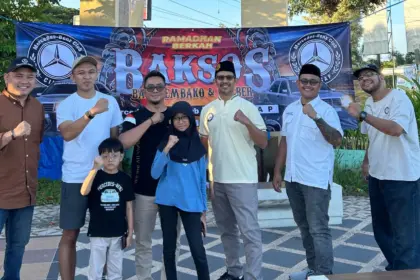 Bagi sembako komunitas mercedes-benz club cilacap