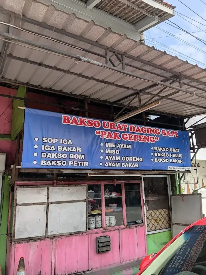 Lokasi Bakso Gepeng yang mudah diakses dan dekat dengan Alun-alun Cilacap. (Foto: Google Review/Rahmat Hidayat)