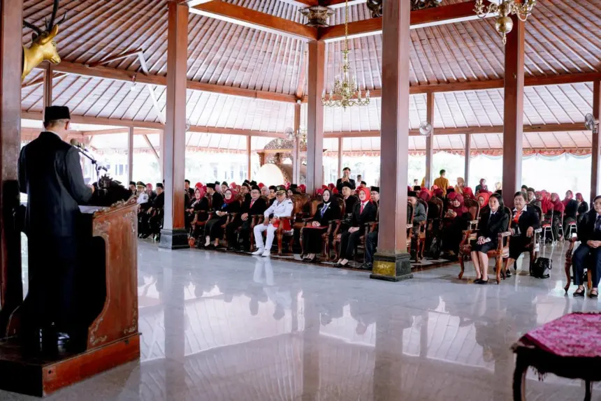 Sejumlah asn banyumas di lantik di pendopo si panji oleh bupati sadewo