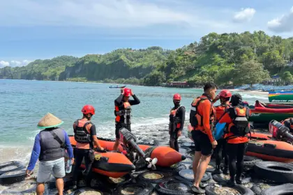 Nelayan hilang di pantai suwuk kebumen