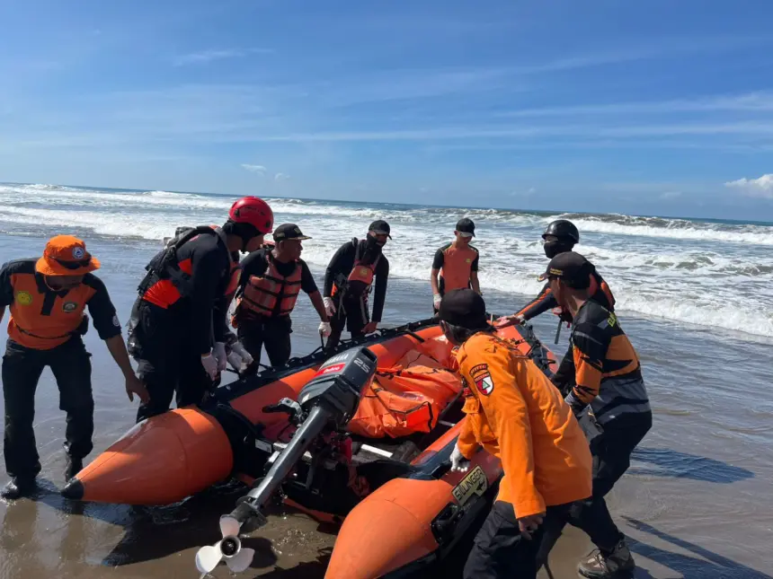 Nelayan hilang di pantai suwuk kebumen