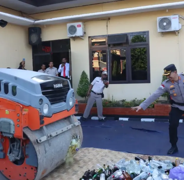 Operasi pekat