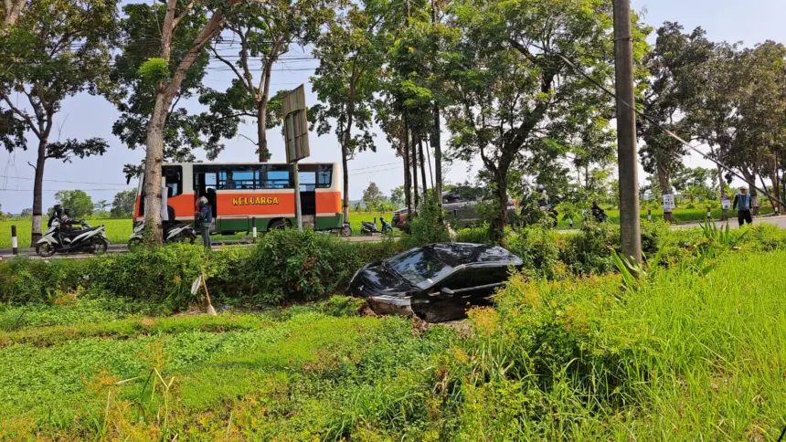 Kecelakaan tunggal di jalur mudik cilacap 2026