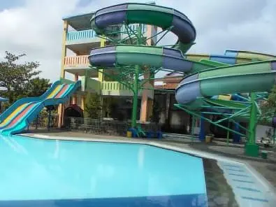 Kolam Renang Tirtamas Indah Waterpark Cilacap
