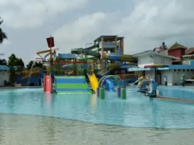 Kolam Renang Tirtamas Indah Waterpark Cilacap