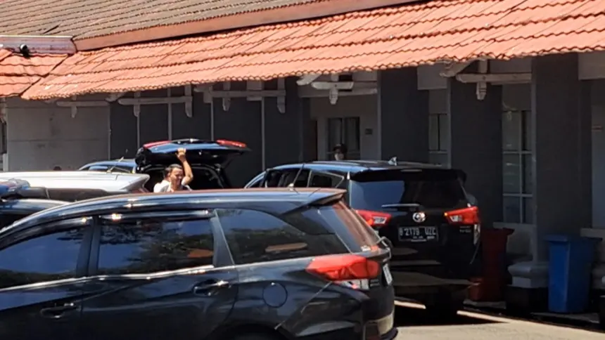Kpk geledah kantor bupati cilacap