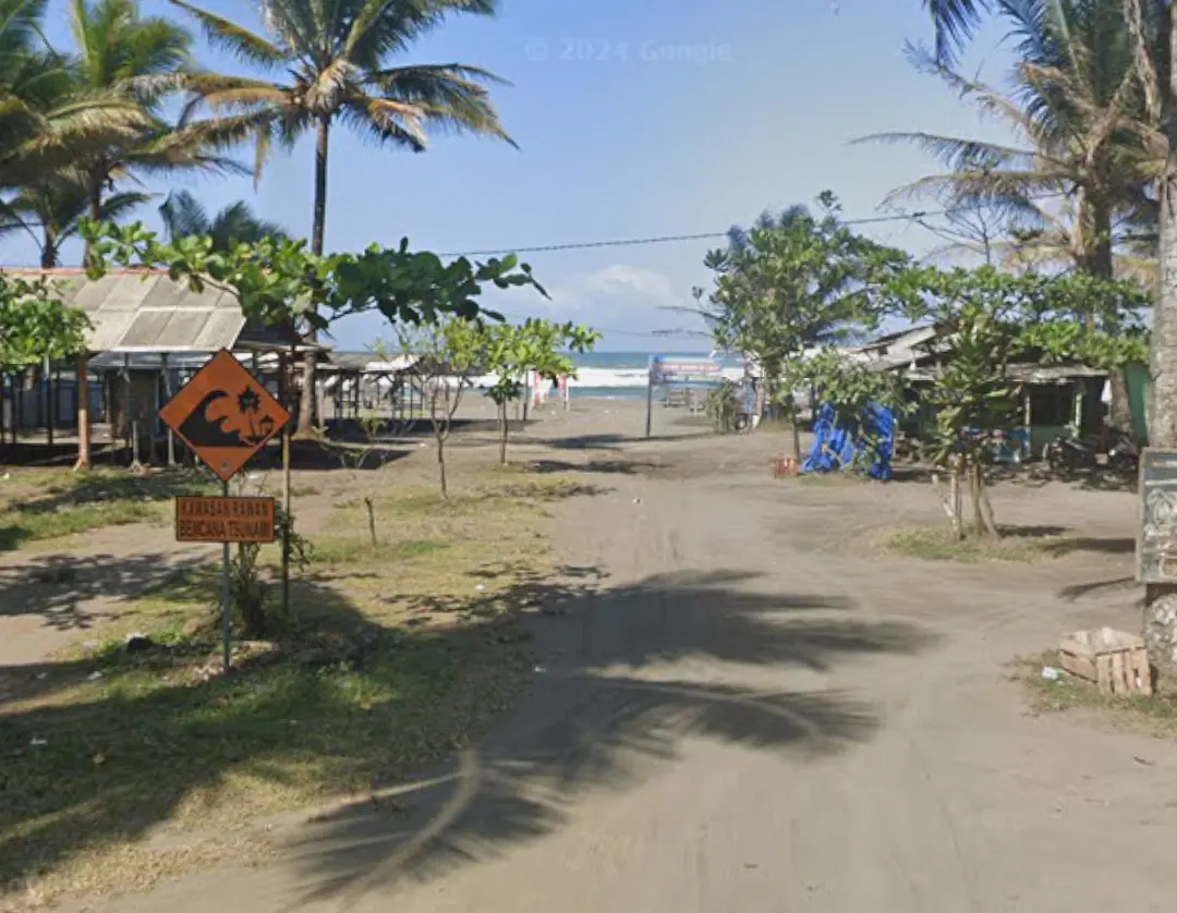 Lokasi Pantai Sidayu Indah yang berdekatan dengan Pantai Indah Widarapayung. (Foto: Google Street View)