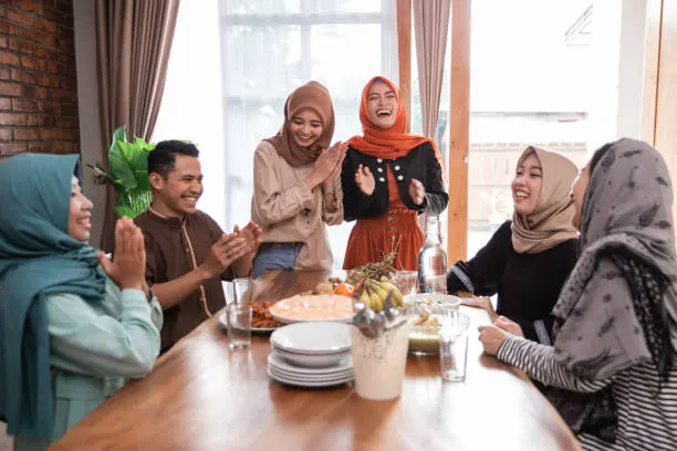 Memaknai idul fitri