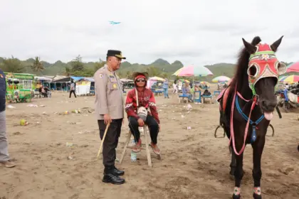 Pantai jetis cilacap lebaran 2026