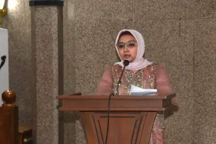 Plt Bupati Cilacap Ammy Amalia Fatma Surya saat memberikan sambutan momen lebaran dan Hari Jadi Cilacap. (Pemkab Cilacap).