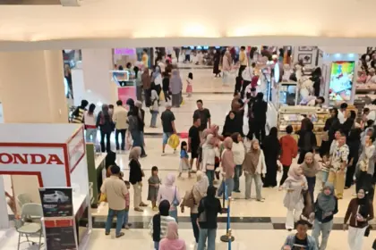 Situasi Rita Supermall Purwokerto, Selasa (22/3/2026) yang dipadati pengunjung. (Foto: Dok cilacaptoday.com)
