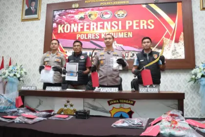 Operasi pekat
