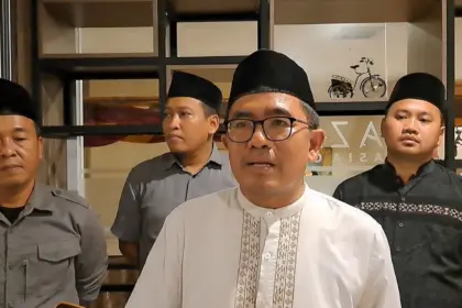 Sekretaris PCNU Cilacap Khasam Bisri saat menyampaikan terkait upaya pencegahan paham radikalisme di lingkungan pendidikan. (Tri Aji).