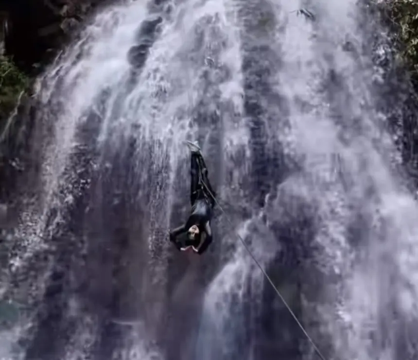 Wisata Canyoneering Curug Klapa di Sumpiuh Banyumas