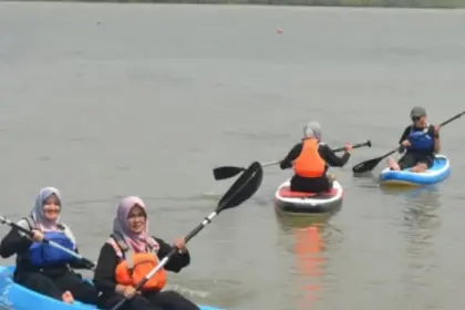 Pesona Wisata Mangrove Demangkarta yang berjarak 15 menit dari pusat kota Cilacap. (Foto: Instagram @dlhcilacap)