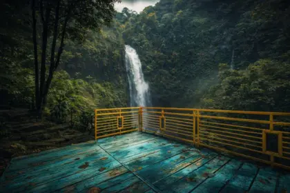 Sejarah dan asal-usul penamaan Curug Cipendok di Dusun Lebakisu, Desa Karanganyar, Kecamatan Cilongok, Banyumas. (Foto: cilongokkec.banyumaskab.go.id/AI)