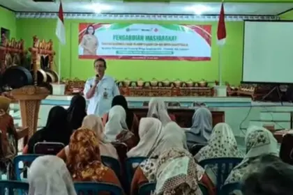 Suasana kegiatan Edukasi kesehatan tentang MP-ASI dan Pencegahan Stunting, dalam rangkaian HUT RSUD Banyumas ke-101 di Desa Kejawab, Kecamatan Banyumas, Kamis (23/04/2026).(foto: Wahyu Sumantri)