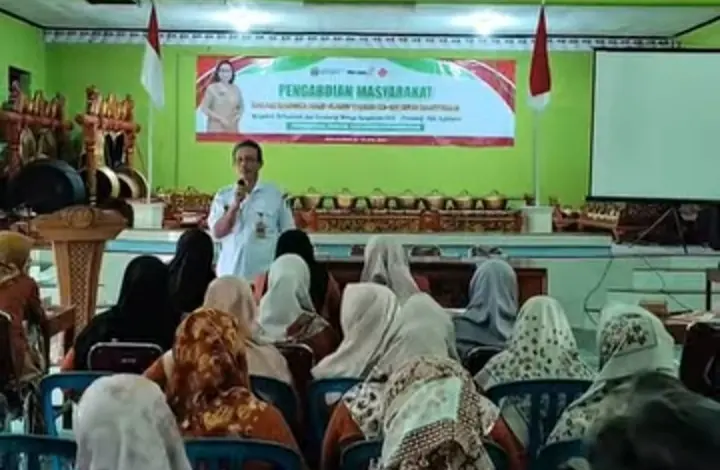 Suasana kegiatan Edukasi kesehatan tentang MP-ASI dan Pencegahan Stunting, dalam rangkaian HUT RSUD Banyumas ke-101 di Desa Kejawab, Kecamatan Banyumas, Kamis (23/04/2026).(foto: Wahyu Sumantri)