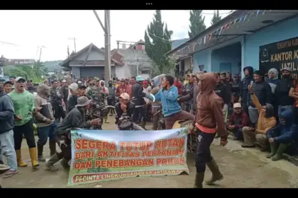 Peringatan hari bumi di banjarnegara