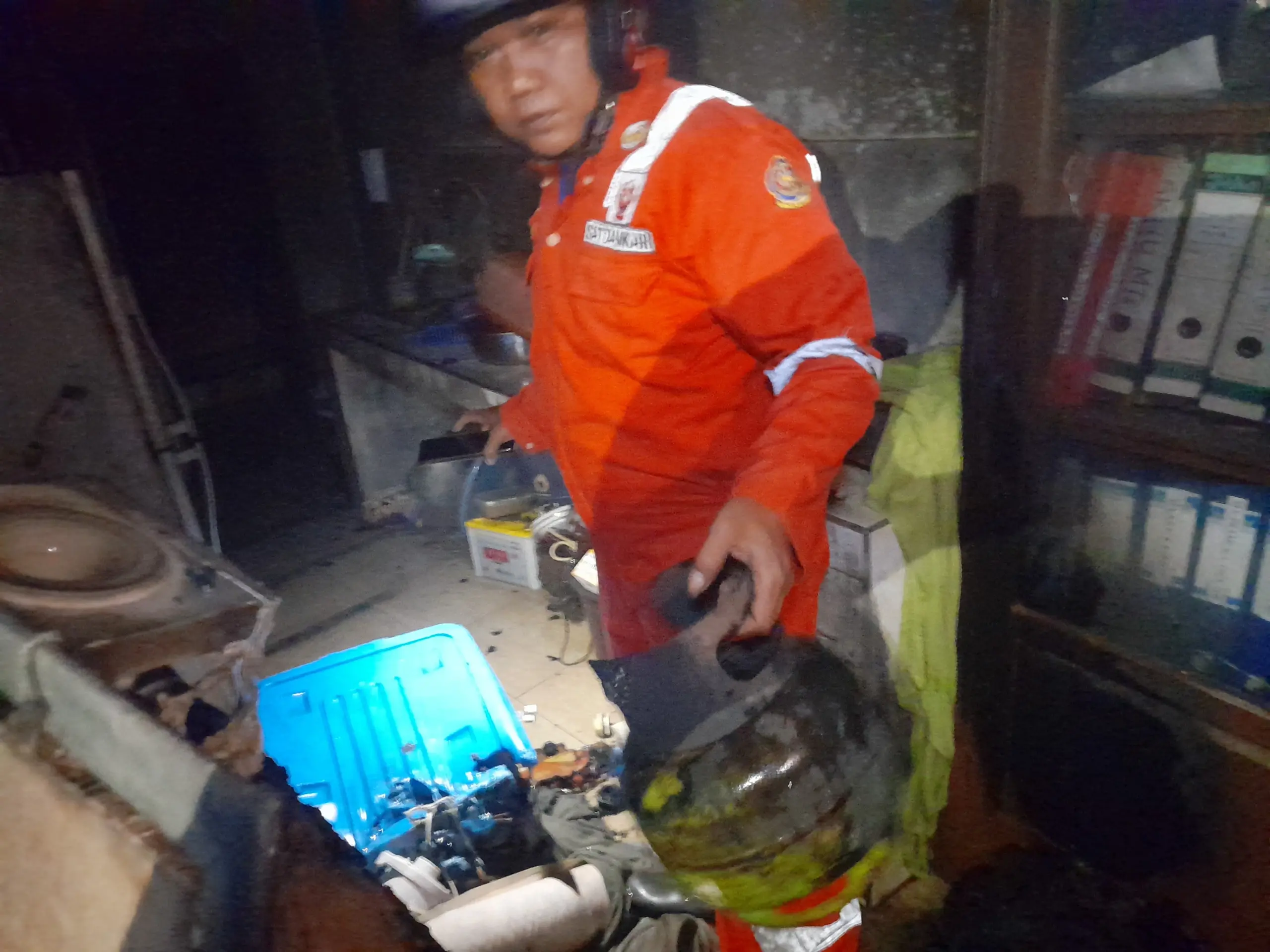Gas Bocor Picu Kebakaran di Ponpes Majenang, Dapur Nyaris Dilalap Api