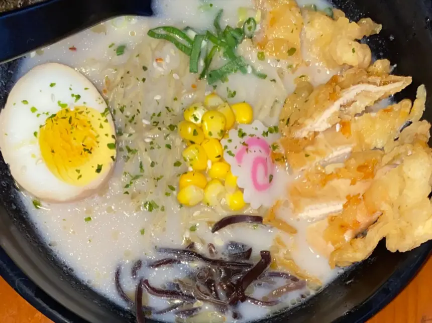 Visualisasi aneka menu makanan dan minuman yang tersedia di Kedai Oramen Purwokerto. (Foto: Dok cilacaptoday.com)