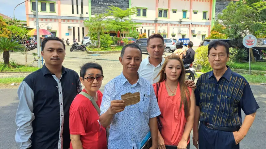 Keluarga pasien rehabilitasi Aloysius Soni rsud cilacap