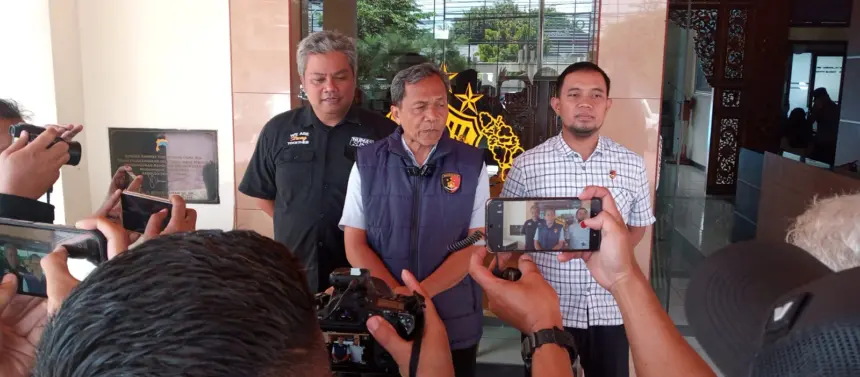 Kasat Reskrim Polres Banjarnegara, AKP Sugeng Tugino saat memberikan keterangan kepada wartawan, Jumat (24/4/2026). (Foto: Heri Cahyono)
