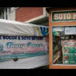 Soto Mie Bogor & Soto Betawi Bang Asep, menjadi rekomendasi kuliner ketika Anda sedang berada di sekitar Pasar Wage Purwokerto. (Foto: Dok cilacaptoday.com) 