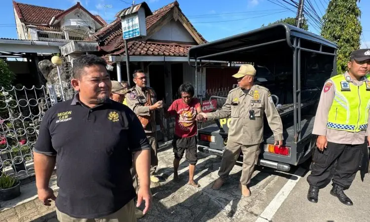 Mencekam! ODGJ Bawa Parang Resahkan Warga Cilacap