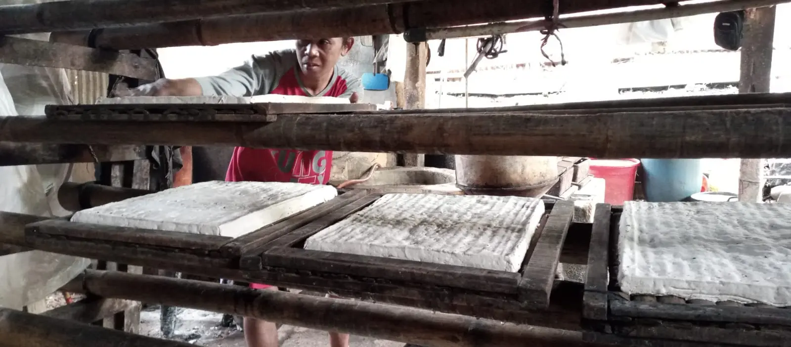 Dolar Melejit, Perajin Tahu-Tempe di Banjarnegara Menjerit