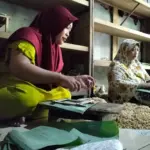 Rupiah Melemah, Produsen Tempe di Pliken Banyumas Terjepit Lonjakan Harga Kedelai dan Plastik