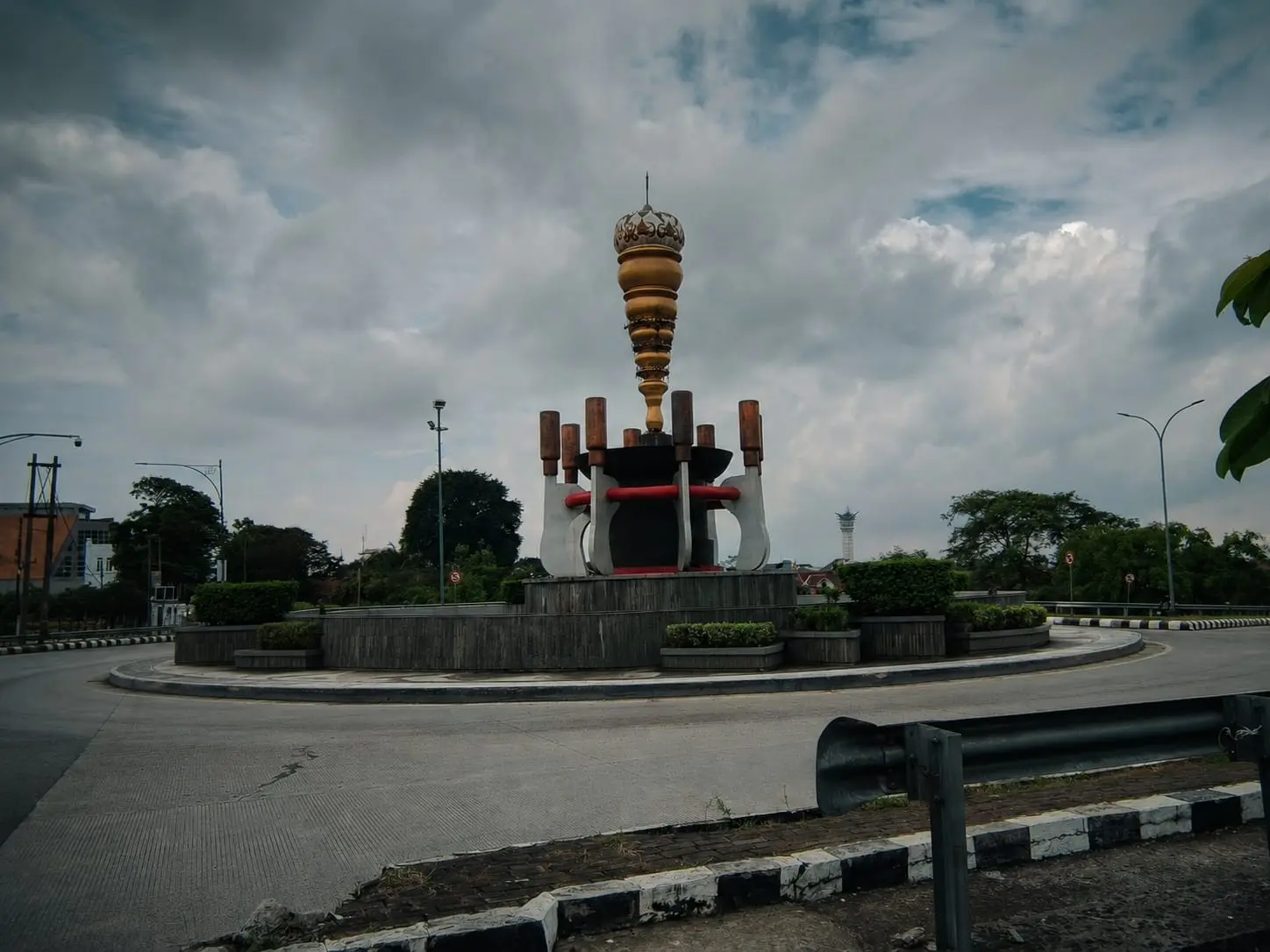 Tugu Gada Rujak Polo, ikon terbaru Banyumas yang menjadi simbol urban modern. (Seputar Banyumas)