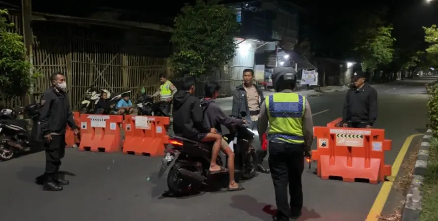 Patroli Dini Hari di Cilacap, Polisi Amankan 32 Motor Knalpot Brong yang Bikin Warga Resah