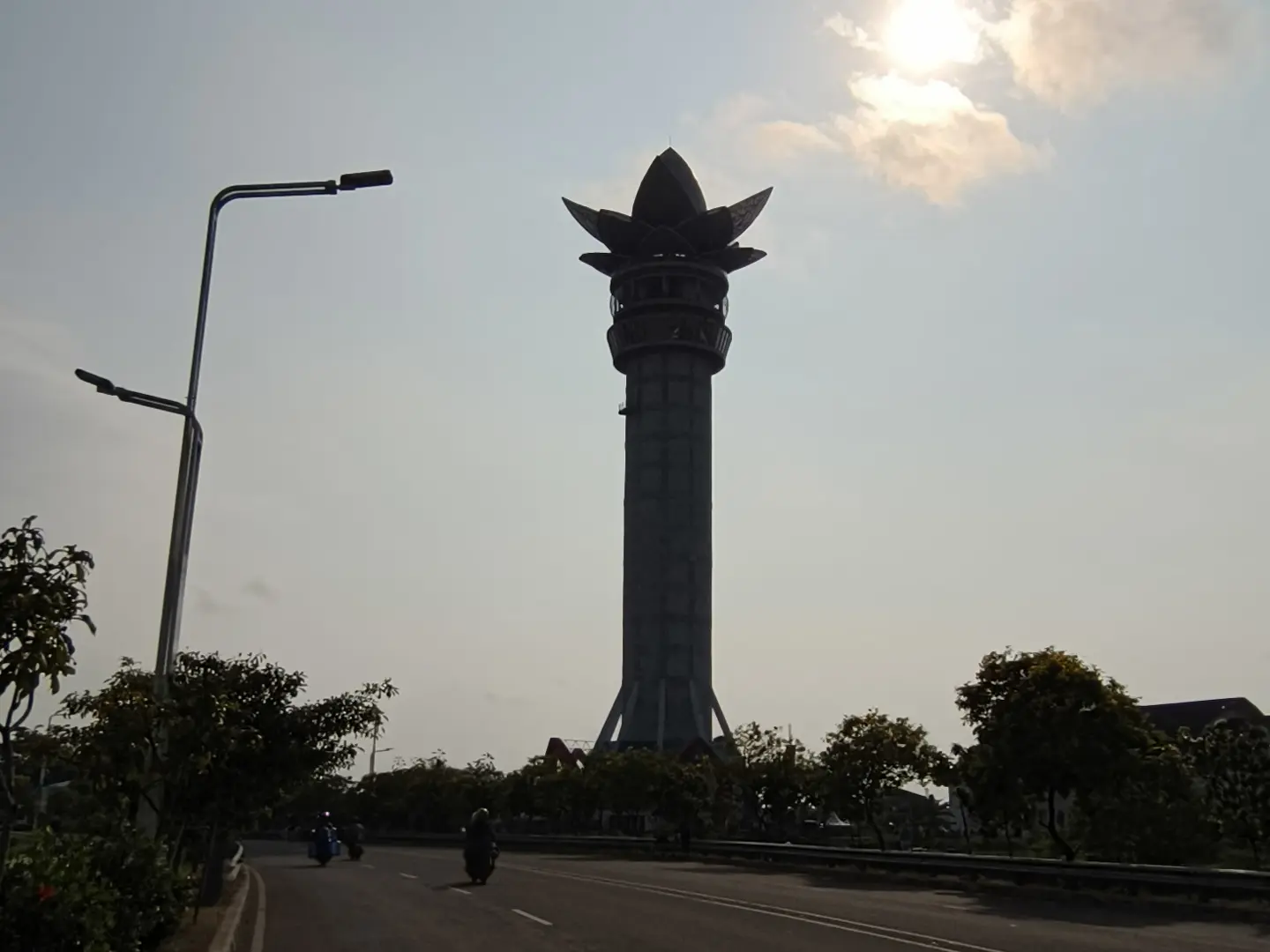 Menara Pandang Teratai Purwokerto akan menjadi venue pertunjukan Banyumas Lengger Bicara 2026. (Cilacap Today)